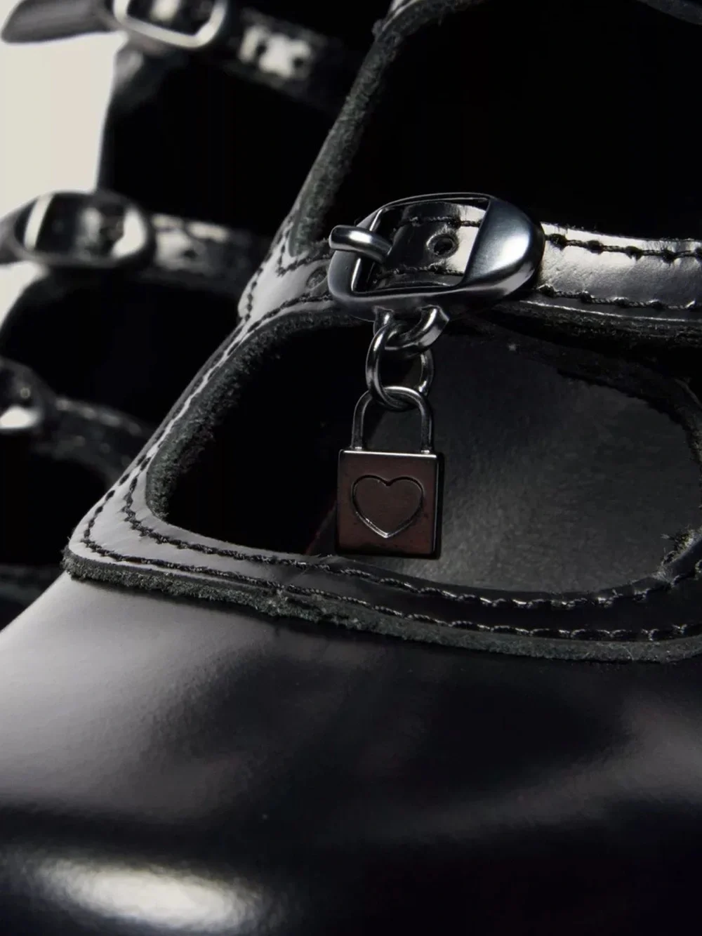 Dr. Martens x Marc Jacobs Kiki Women’s size 8.5 NEW IN BOX!!!! EXTREMELY RARE!!!